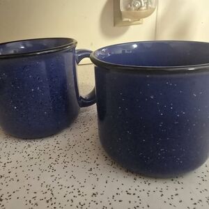 Marlboro Unlimited Stoneware Mugs Cups Coffee Soup Lot 2 Speckled Blue Couples
